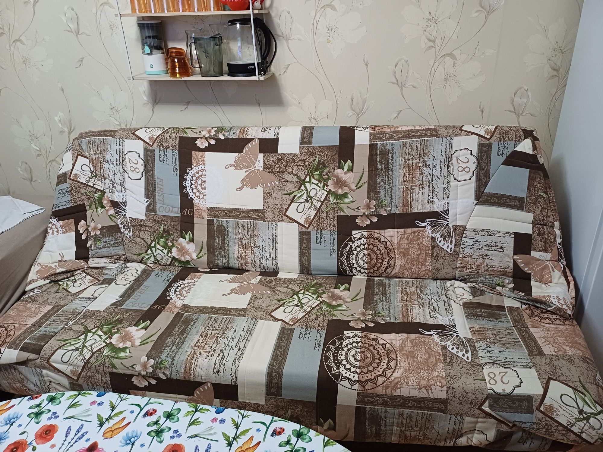 Диван клик клак .