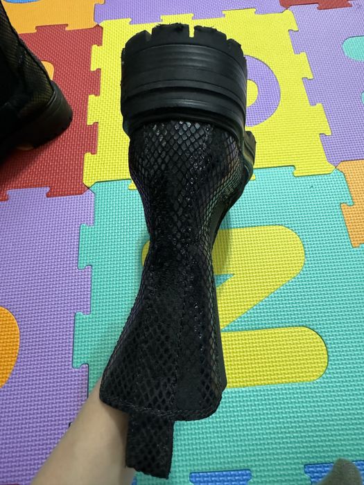 Ghete dama din piele