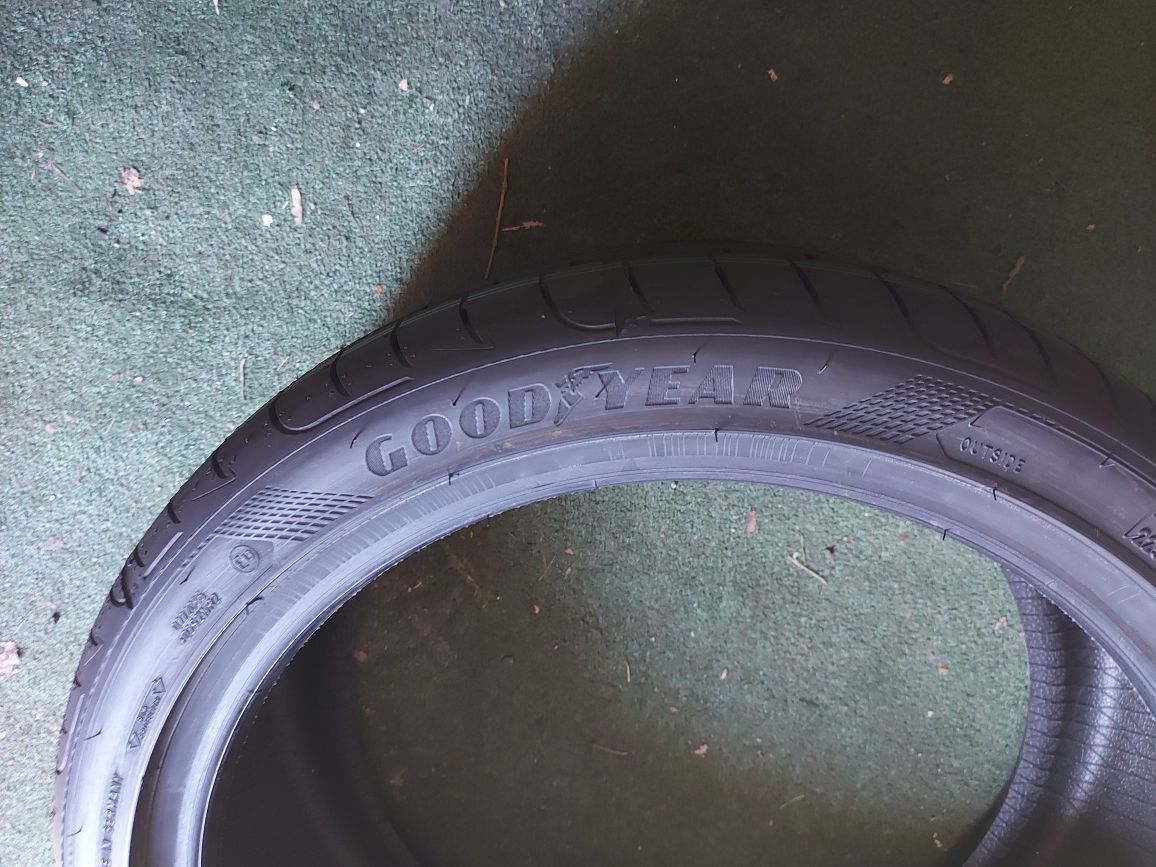 225 40 18 Goodyear DOT 2020 vara NOI