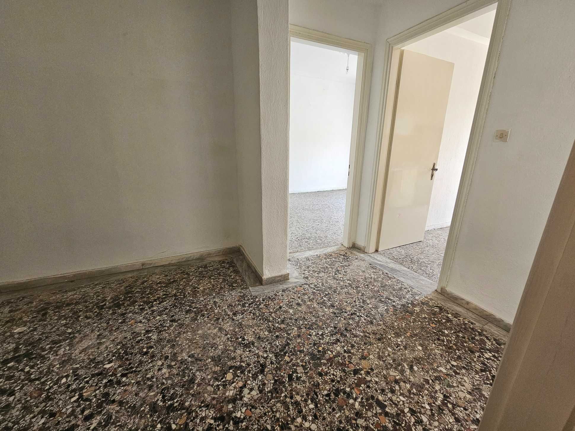 Хотел 400 кв.м. за продажба в Неа Карвали Кавалас (код 4682)