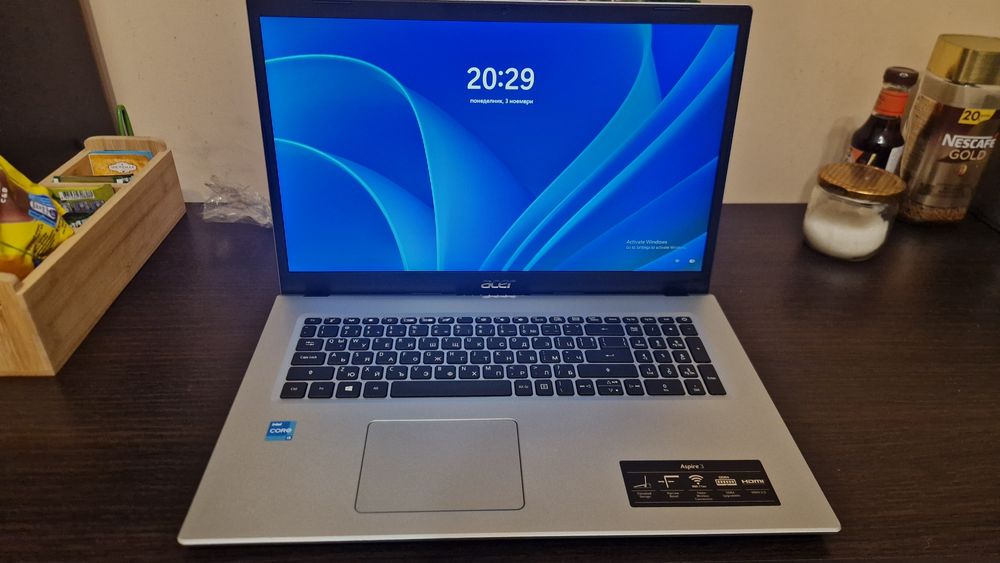 Acer Aspire 3 – 17.3инча, i3 11gen, 8GB RAM, 512GB SSD, като нов!