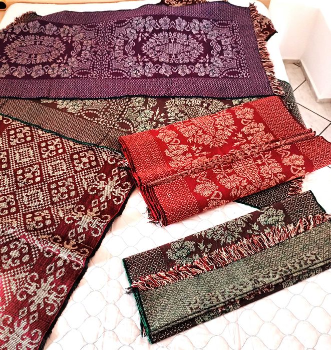 Жакардови пътеки нови и стари запазени, черги тъкани, нови