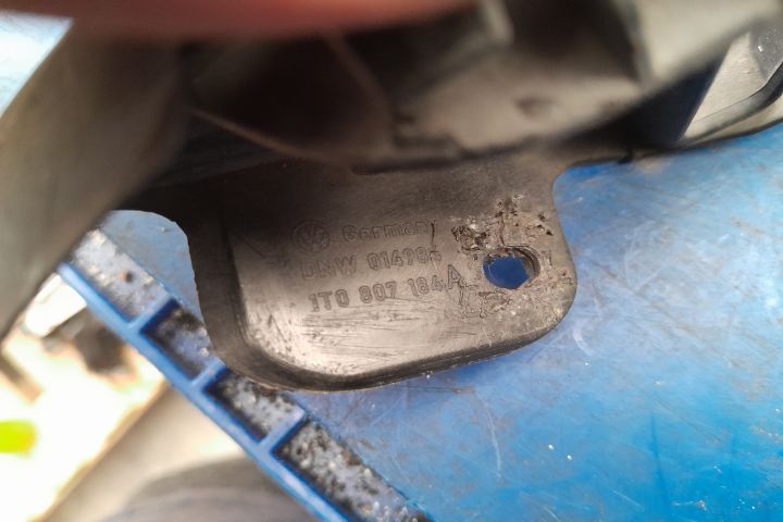 Suport bara spate dreapta 1T0807184A Volkswagen VW Touran 1 [2003 - 2