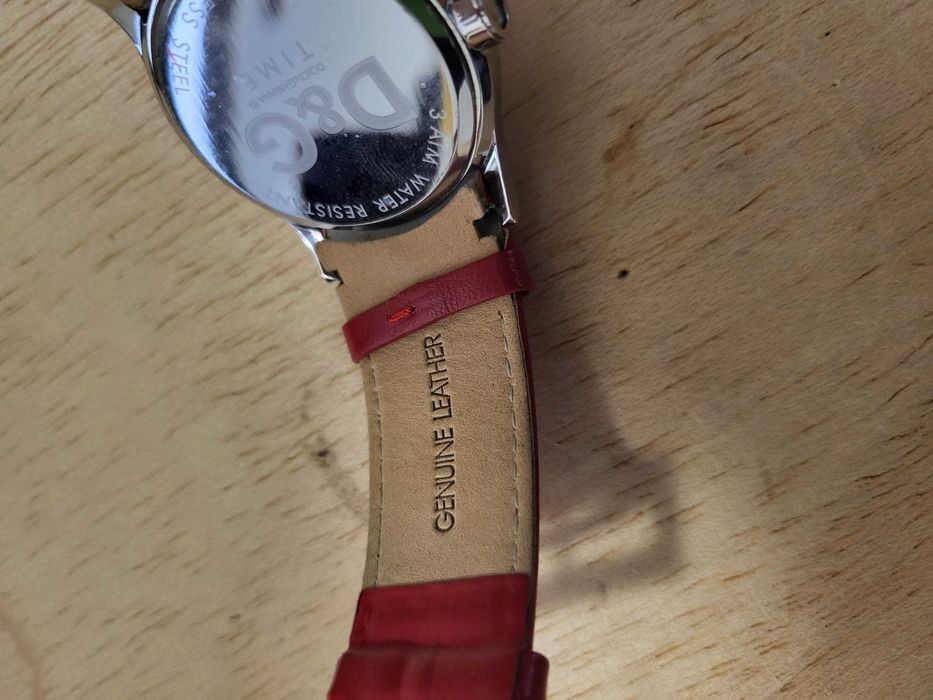 Dolce & Gabbana DW0149 Peek-a-boo argintiu, ceas de damă din piele