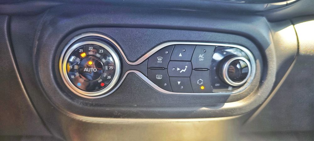 Renault Twingo Luxe SCe 70 Stop & Start E6