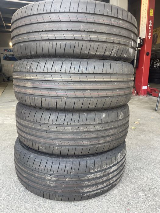 215 55 18 чисто нови гуми