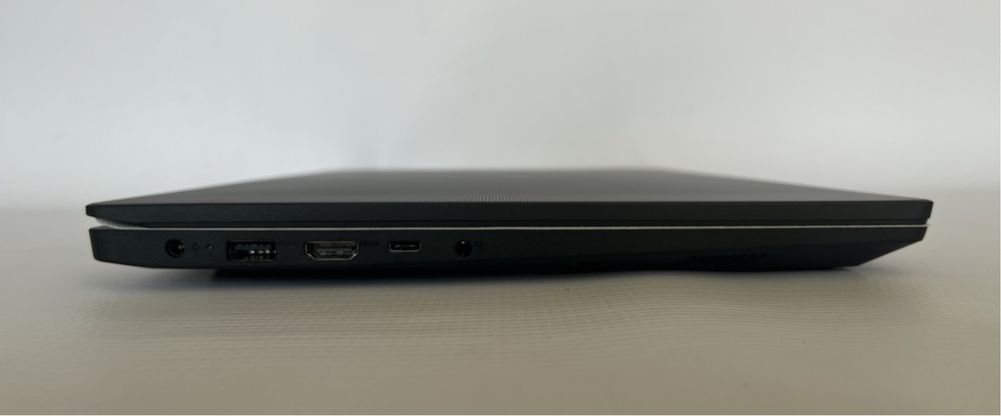 Гаранция! Лаптоп Lenovo V15 Ryzen 7 7730u,16GB Ram 3200mhz, 512GB SSD