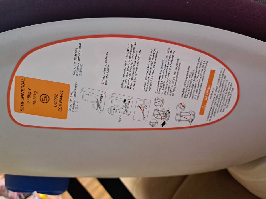 Scaun de mașină pentru copii cu isofix