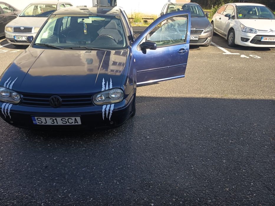 Volkswagen  Golf 4