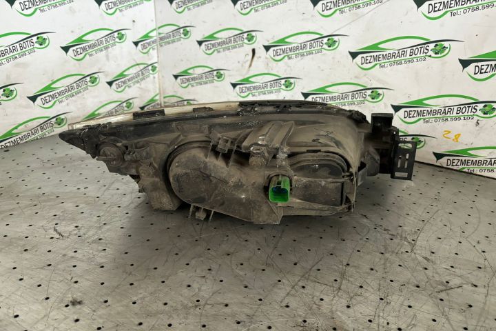 Far stanga Ford Mondeo MK3