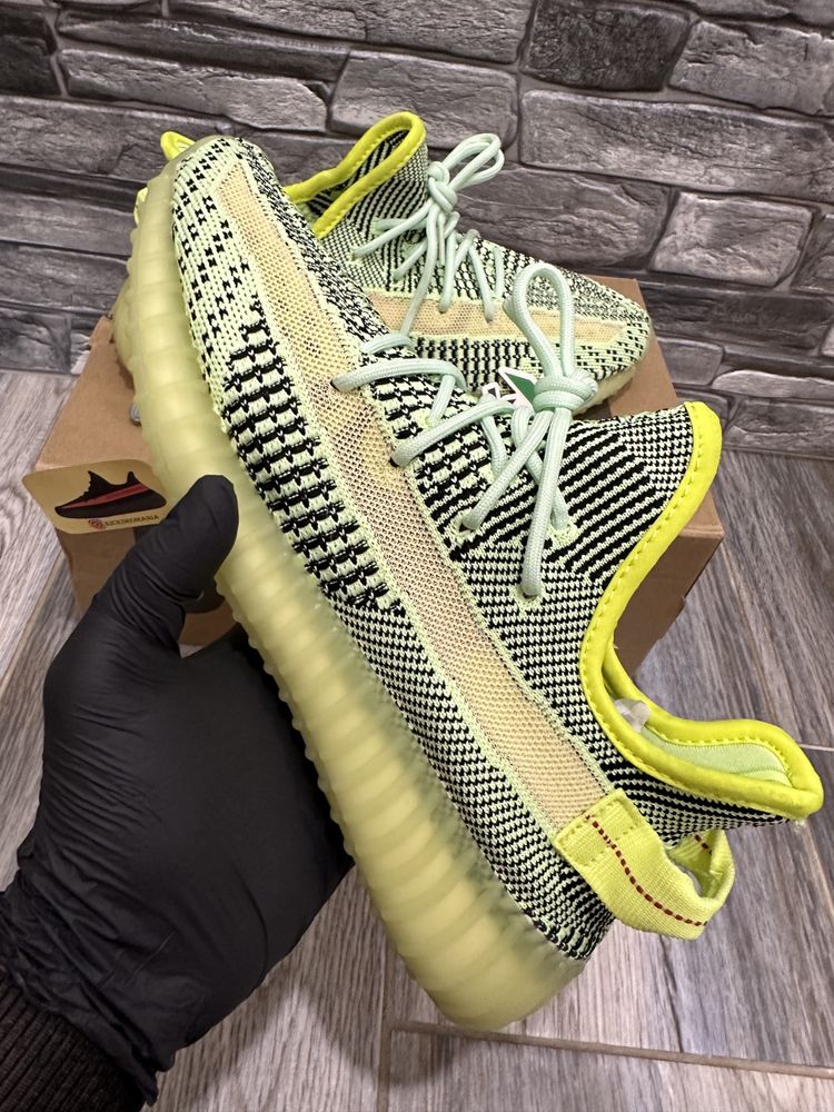 36-45 Yeezy Boost 350 v2 Yeezreel