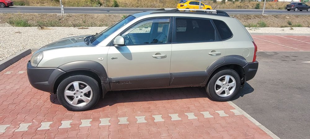 Hyundai Tucson ,An 2005 ,2.0cm3 .3400Euro negociabil
