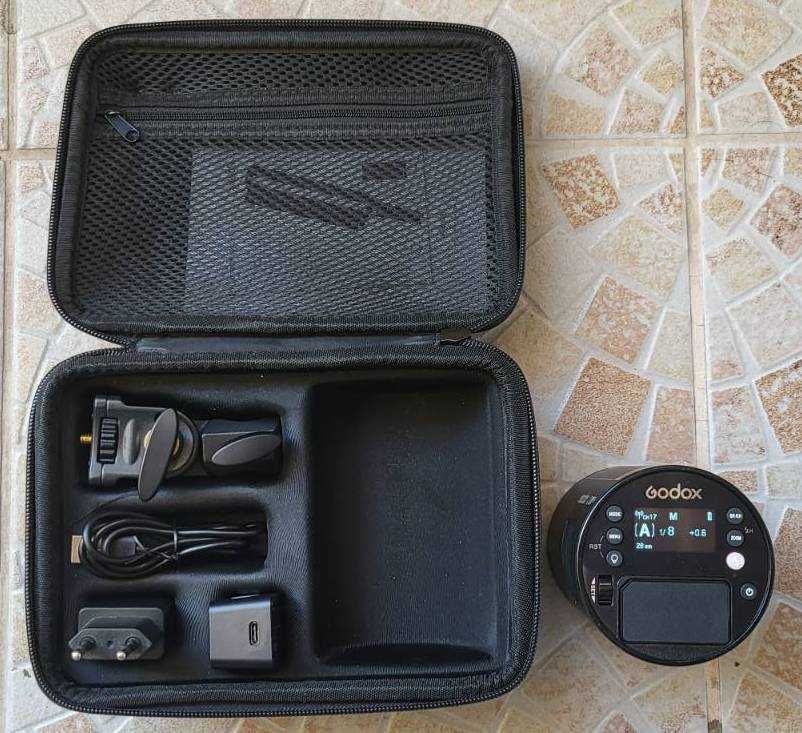 Светкавица Godox AD100 PRO