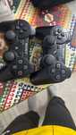 Плестейшн PS3 в отличном состоянии имеется два джостика .!!