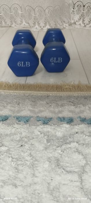 Продаеться фитнес гантели 6Lb (2,7kg)