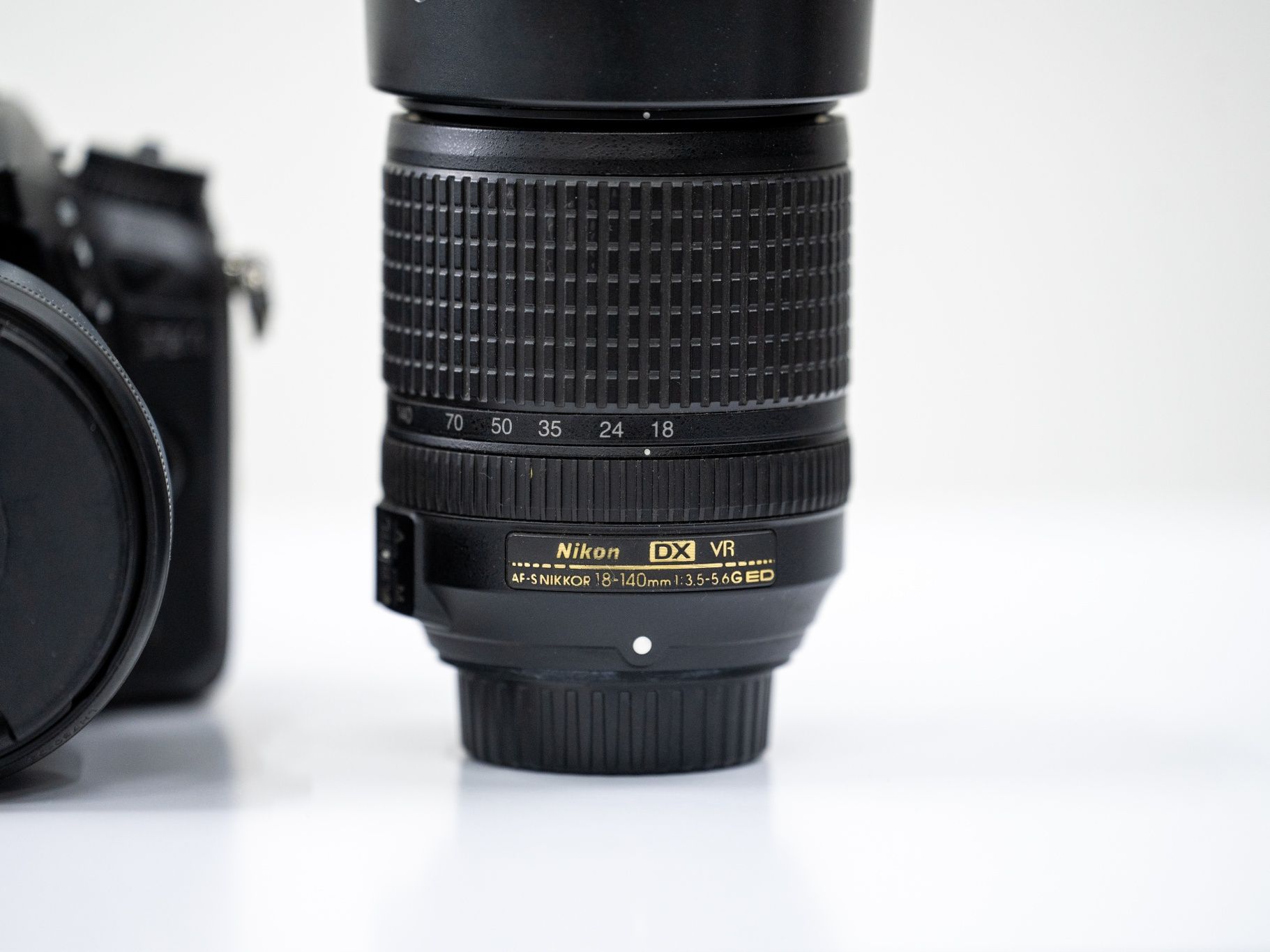 Nikon D7200 Nikor 18-140mm 3.5-5.6/ Sigma 17-70mm 2.8-4.0