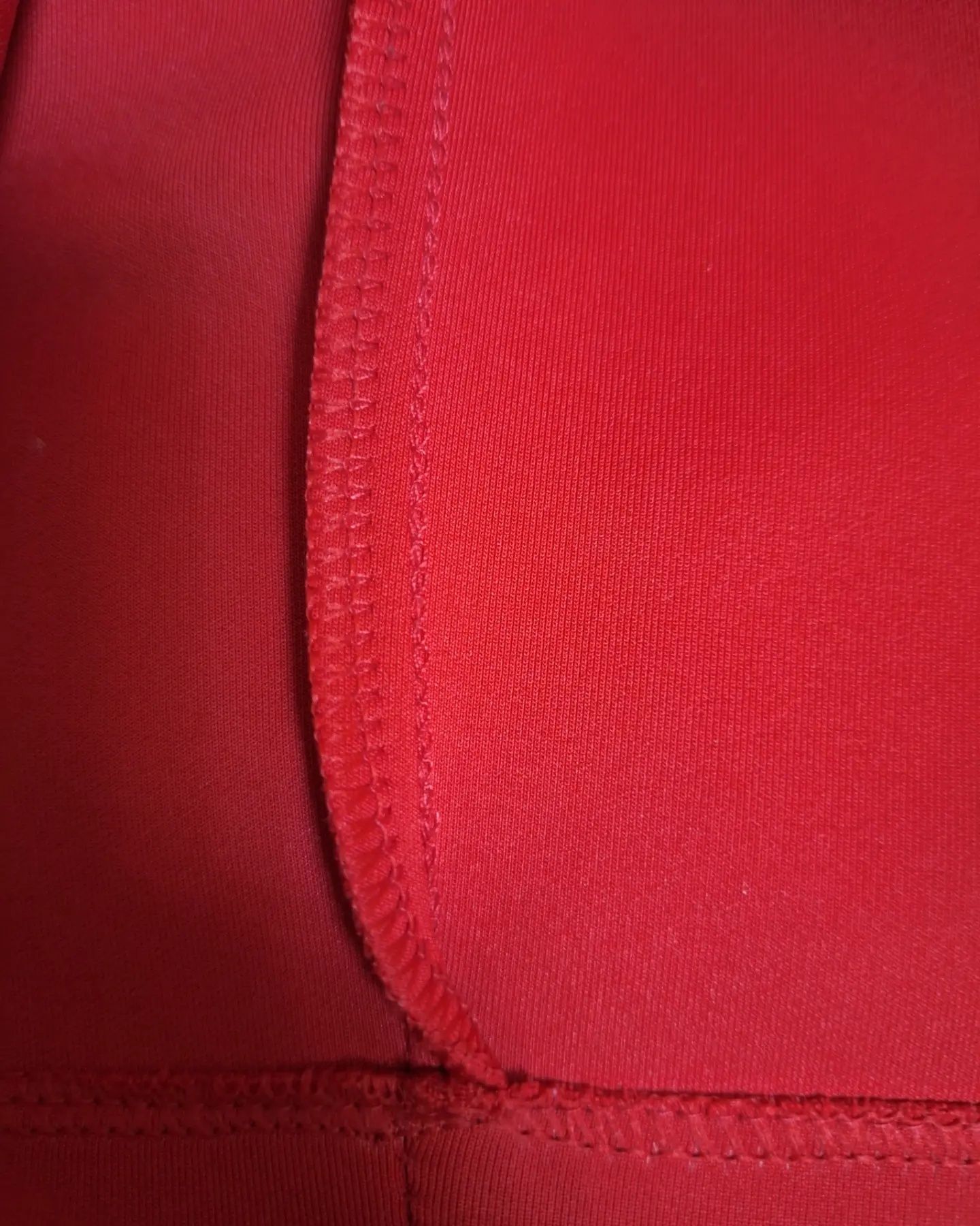 Красное платье от бренда BIES&B8
Размер: 36(тур)
Состояние: хорошее, н