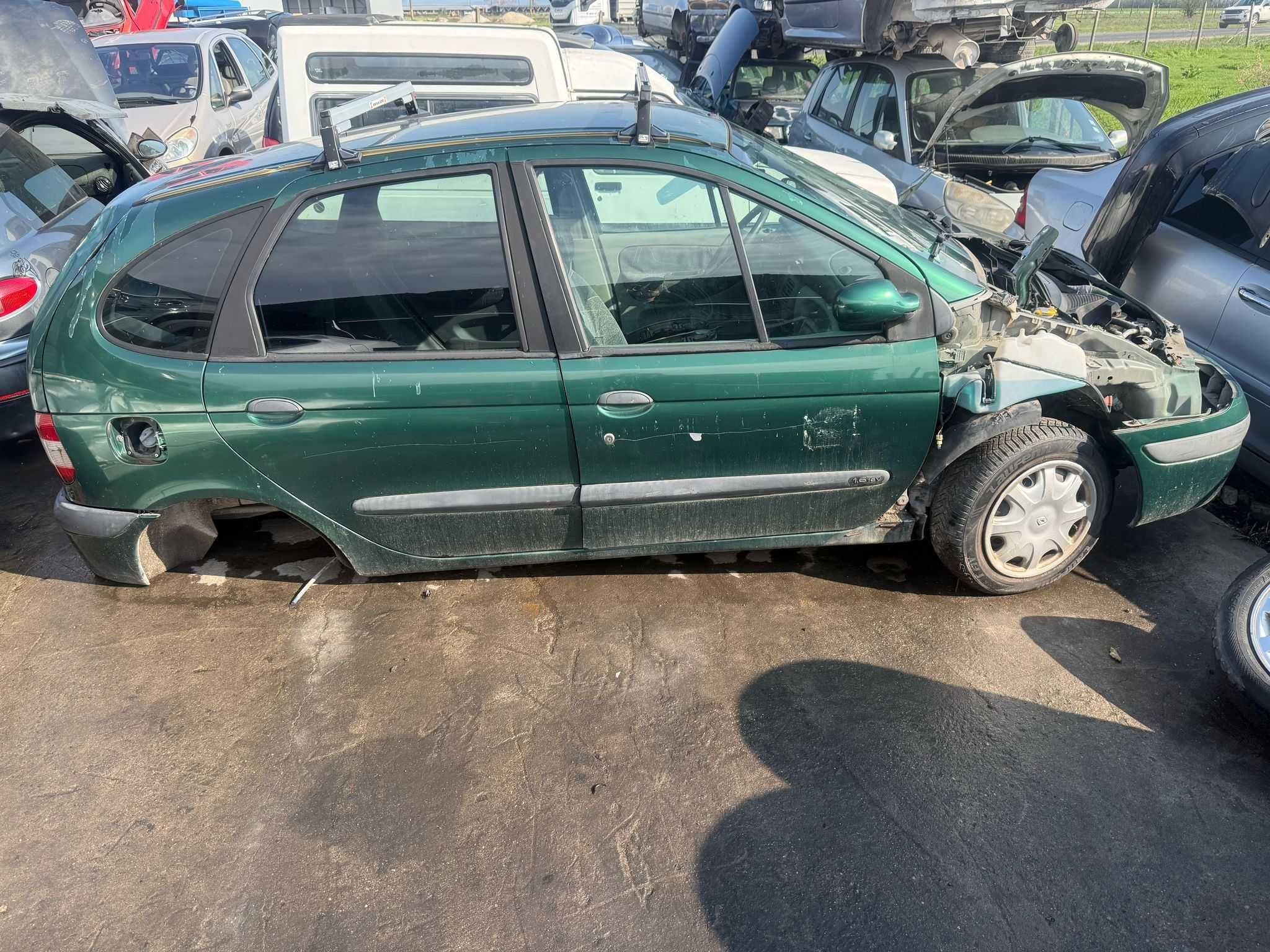 На части Renault Megane Scenic  / Рено Меган Сценик