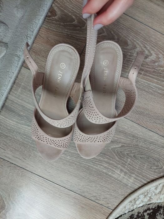 Pantofi pentru dame, marimea 37