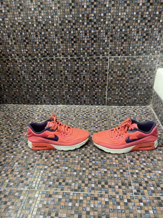 Vand air max 90 marimea 40 unisex