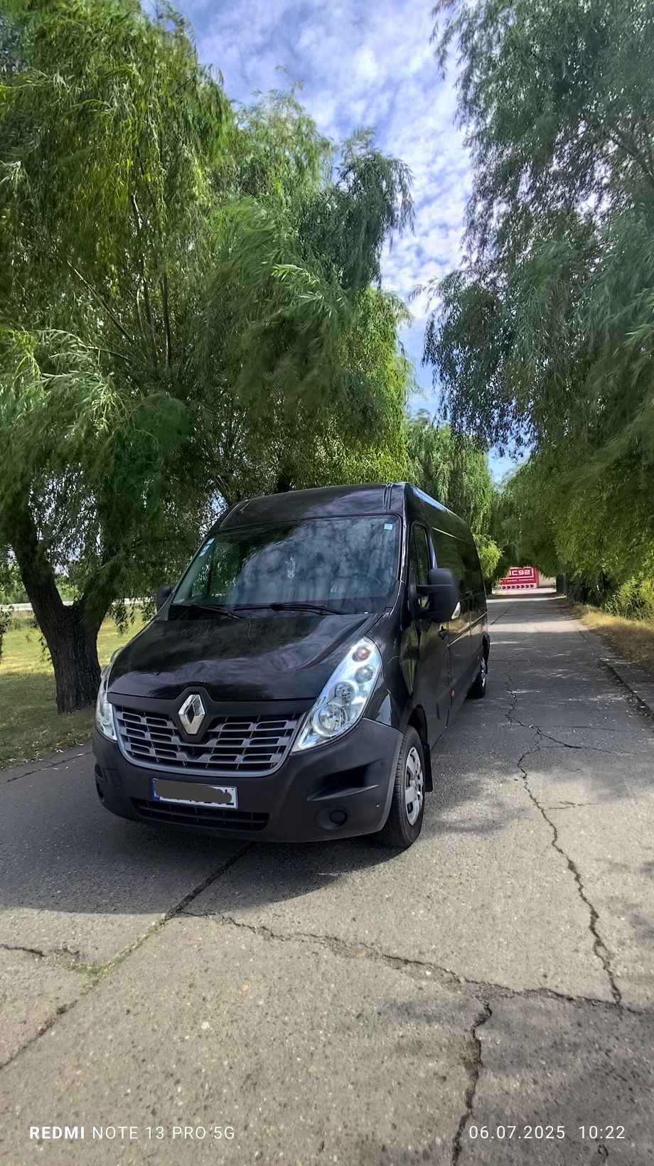 Vând Renault Master