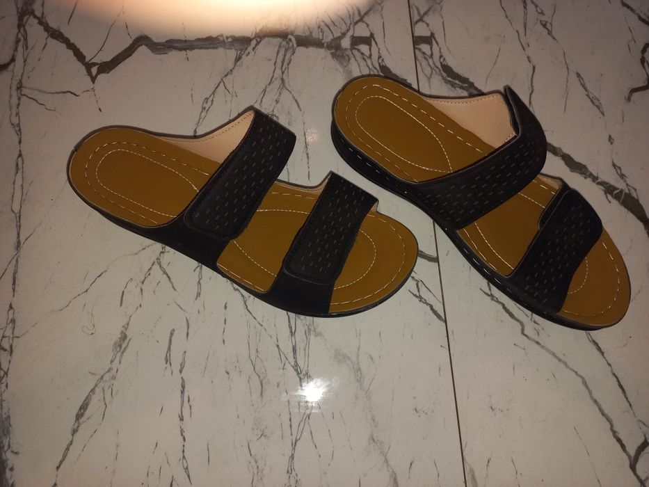 Papuci/șlapi cu scai