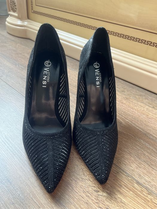 Продам туфли 38 размер
