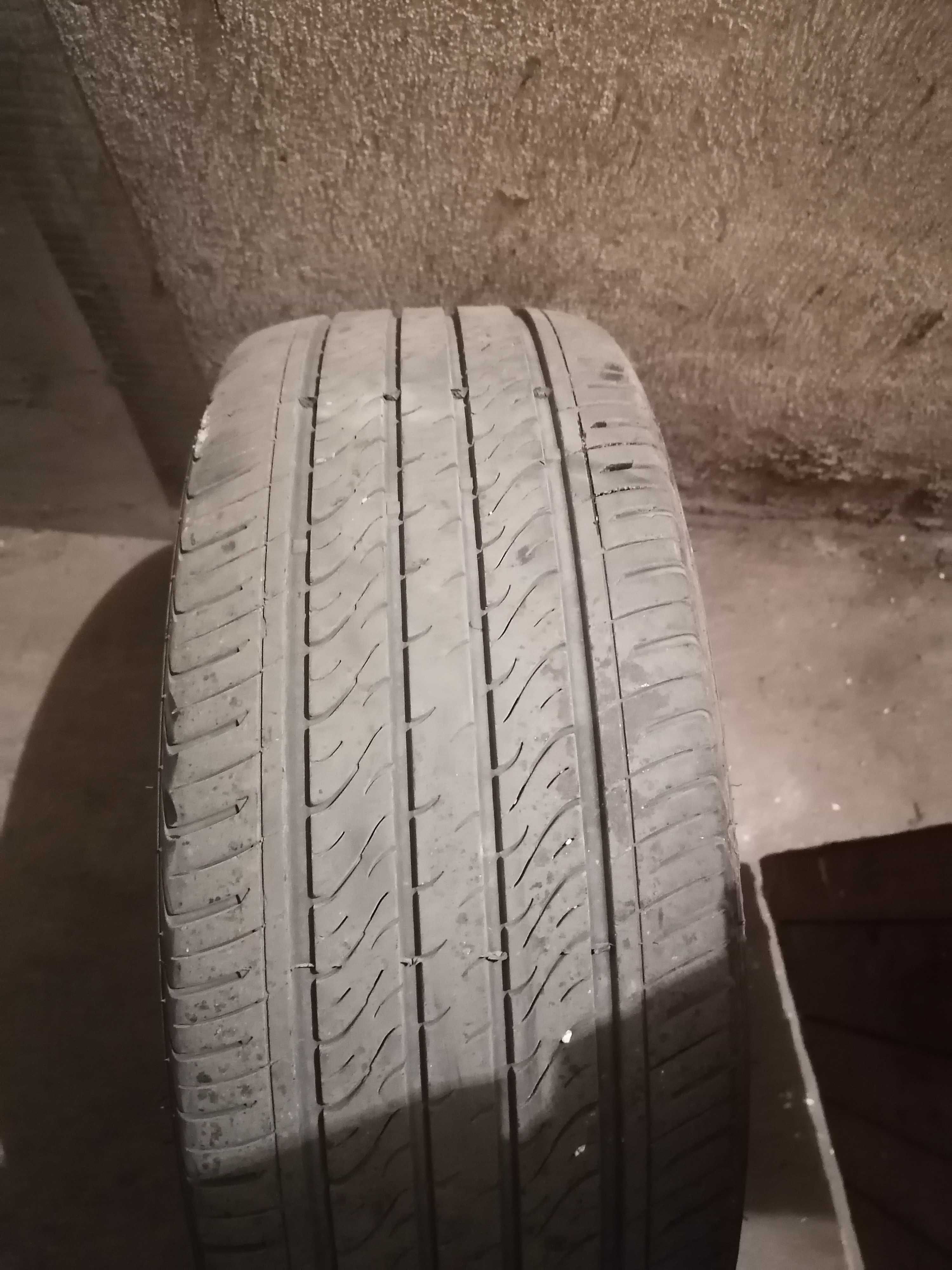 Продавам летни гуми 225/45 R17 DOT 0123