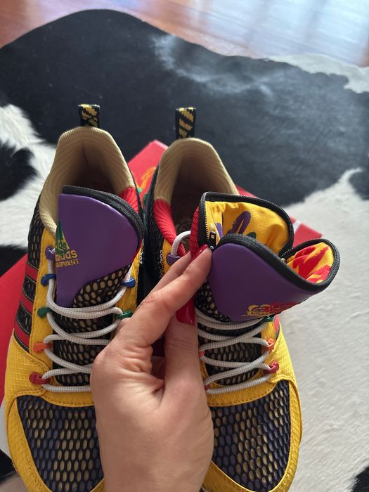 Adidas masura 42, tehnologie Cordura