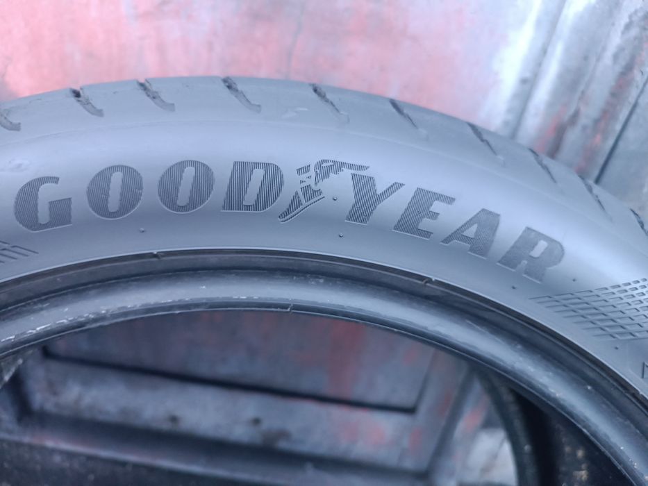 225/45/17 Goodyear