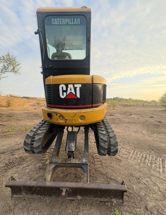 Miniexcavator Caterpillar model 303RC