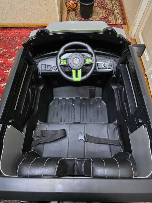 Bolalar avto transporti Jeep
