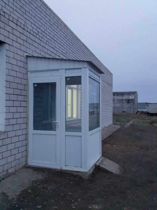 Алюминиевые окна двери витражи и пластиковые окна двери балконы !!!