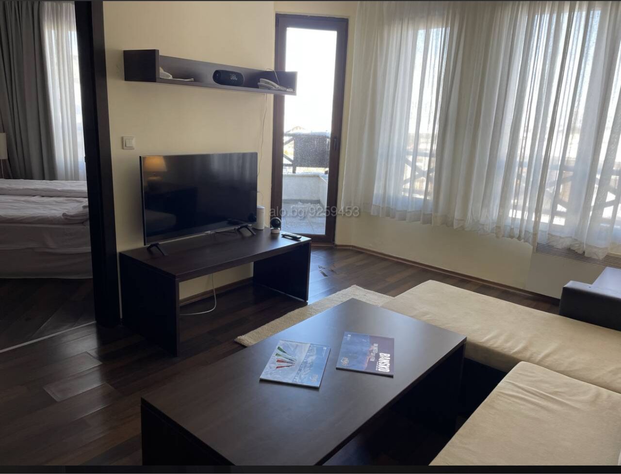 Продава се Двустаен апартамент в Варна, Възраждане 1 - 64 кв.м за 1016 €/кв.м - Снимка #11
