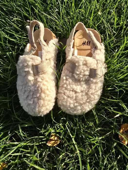 Saboti blana fetitr H&M marimea 23