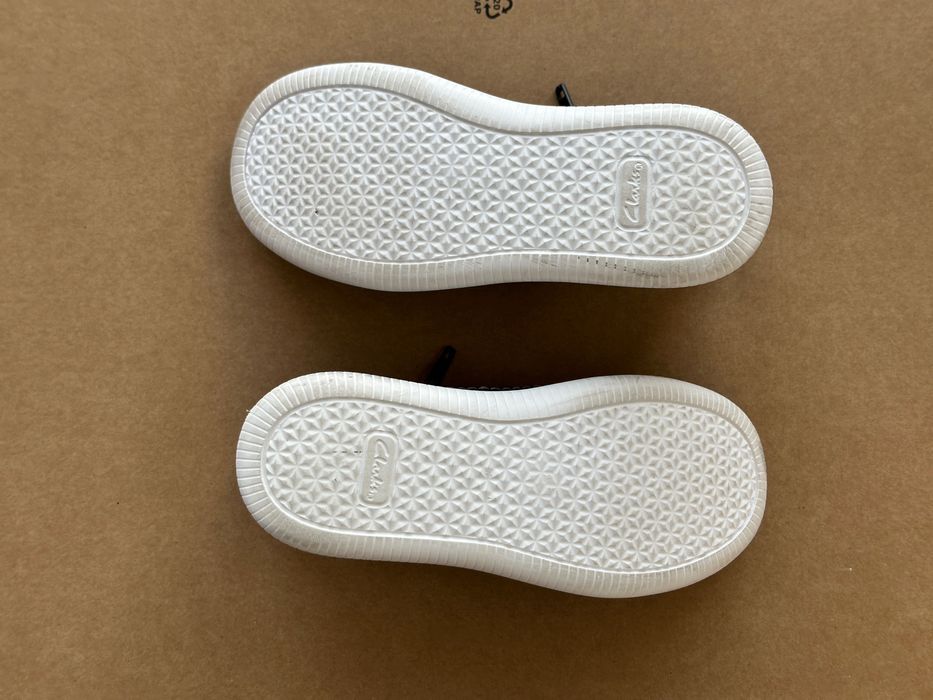 Clarks детски кожени обувки много леки