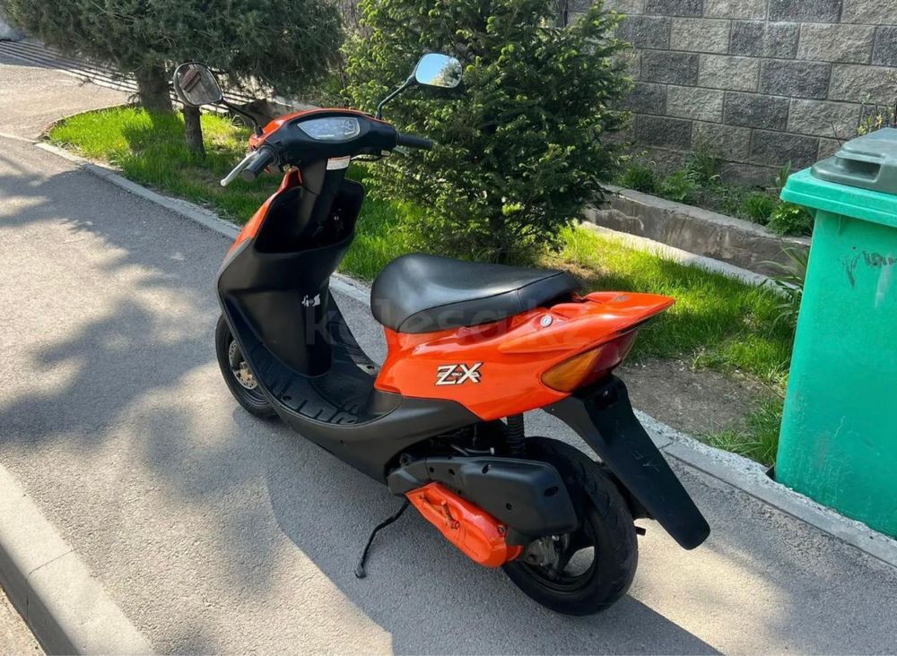 Скутер Honda dio zx35