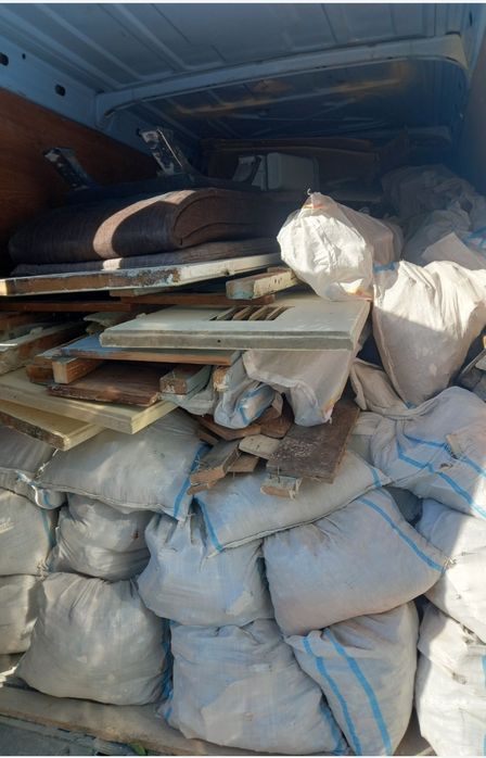 Transport  moloz / mutari colete