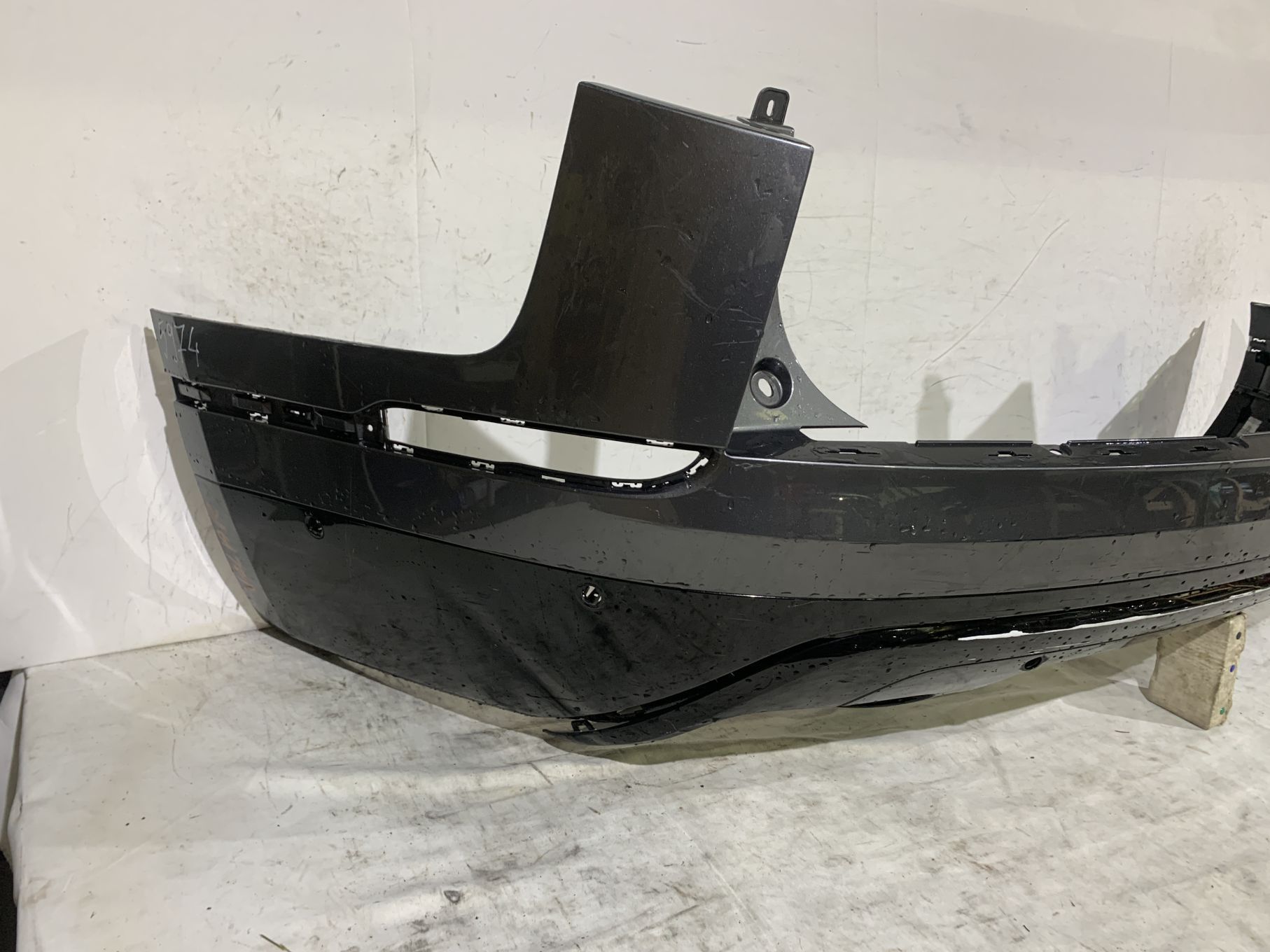 Bara spate Range Rover Velar, 2018, 2019, 2020, 2021, 2022, cod origine OE J8A2-17A958CB.