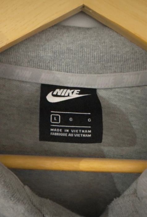 109 Tricou polo Nike