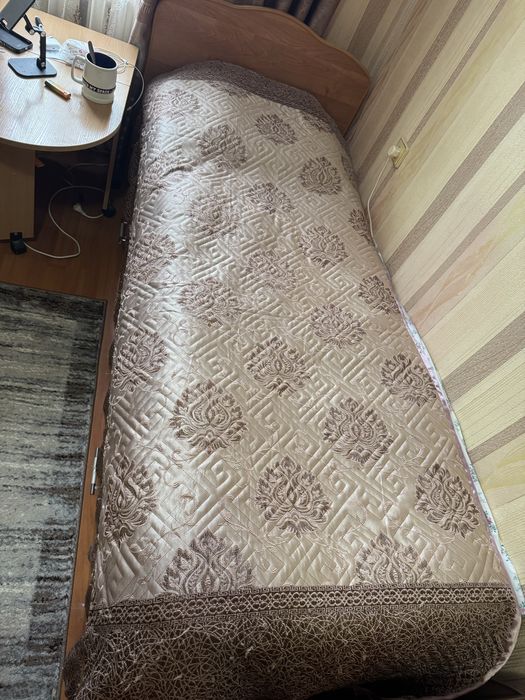 Одноместаная кровать с двумя ящиками