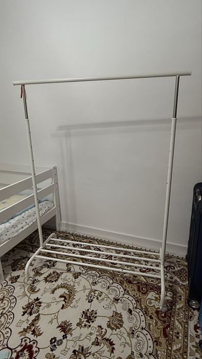 Вешалка, стеллаж