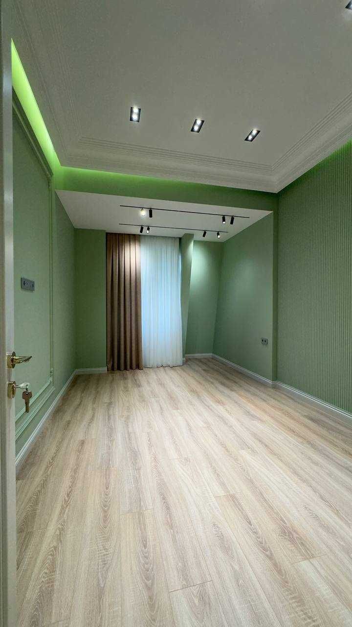 Продаётся квартира Алайский базар ЖК «Kamron Palace» 4/10-11/11 157м2