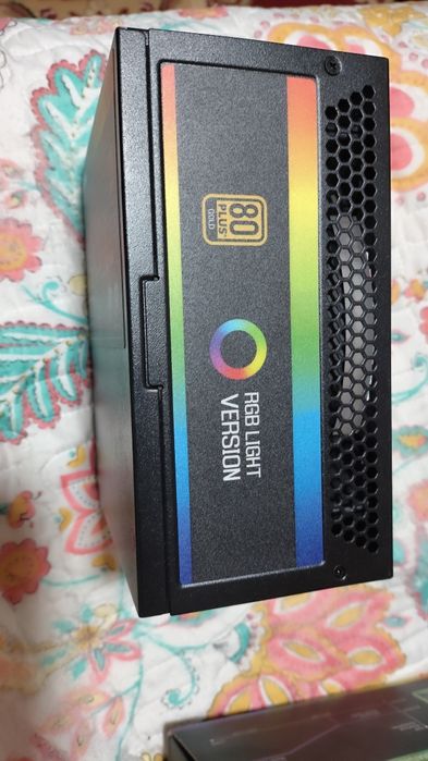 Блок питания Game Max RGB-1050Вт