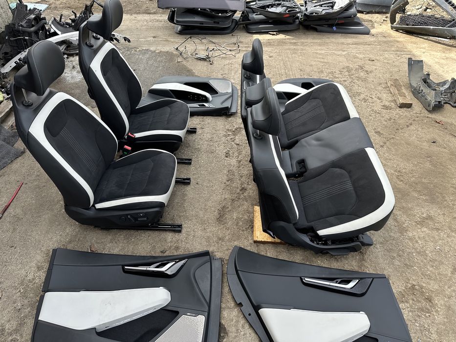 Interior piele / alcantara / catifea KIA EV6