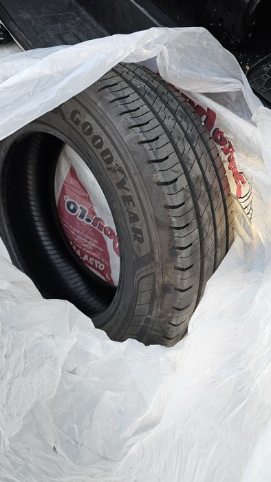Set 4 anvelope Goodyear 215/65/R16C 107T 109T dot 2025