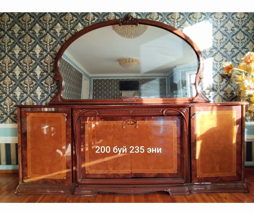 Комод в гостиную