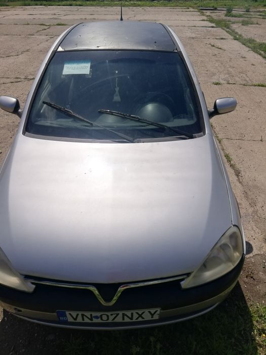Vindem opel corsa c 1,2 benzina an 2003