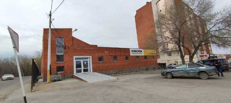 Продается действующее коммерческое помещение в Центре города