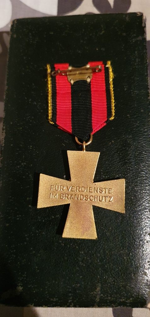 Златен немски кръст за заслуги в противопожарното дело